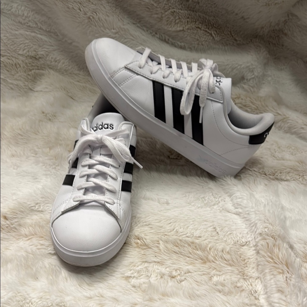 W’s 9 Adidas Grand Court Shoes